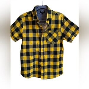 BooHoo Man Small Yellow and Black Checkered Short Sleeve Shirt-NWOT 100% Cotton